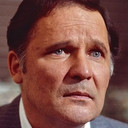 John Vernon als Old Man