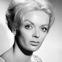 Barbara Steele als Elisabeth Blackwood