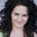 Meghan Strange als Ruby / Mama Swimmer (voice)