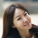 Hee-jeong als [Yong-seong's wife]