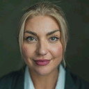 Delia Florea als Noblewoman