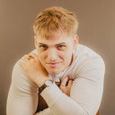 Hayden Daniel Cox als Earnest Sweetgrass