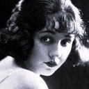Lucille Hutton als Ruth Higgins