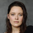 Marianne Fortier als Sarah Vaillancourt