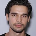 Steven Strait als D’Leh