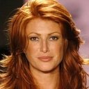Angie Everhart als Julie