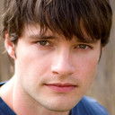 Nick Cornish als Yo Yo