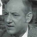 Robert Beauvais als Le gardien aux tics