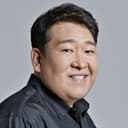 Son Sang-kyung als Head of Department Sin