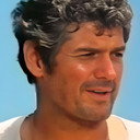 Hu Pryce als Jonas Pike