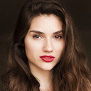 Agostina Bettinelli als Young Lucía