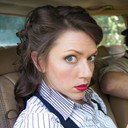 Kate Kovach als Elizabeth
