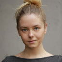 Charlotte Lacoste als 