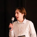 Justin Hirsch als Roommate 1