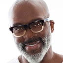 BeBe Winans als Self
