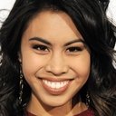 Ashley Argota als Kiana