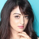 Sandeepa Dhar als Renu Chowdhary