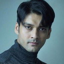 Aditya Redij als Prithvi / Ishwar Pandey