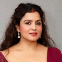 Rekha Thapa als Maiya