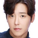 김영훈 als Park Shi-kang