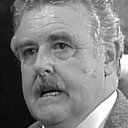 Gordon Salkilld als Hotel Porter