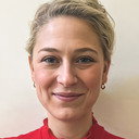 Ane Stensgaard Juul als Sygeplejerske Yvonne