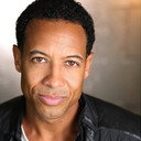 Thomas Anthony Jones als Mr. Drake