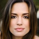 Torrey DeVitto als Jennie Stanton