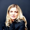 Daniela Wutte als Myriam Molders