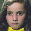Yeşim Okçugil als Ayşe / Fatoş