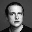 Jacob Mott Ellegaard als Karsten