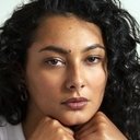 Myriam Djeljeli als Nora