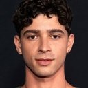 Isaac Powell als Guy (voice)