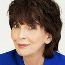 Micheline Bernard als Mrs. Brisebois