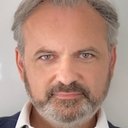 Scali Delpeyrat als Bernard Bichon, le secrétaire général de l'Élysée