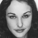 Phoebe Dollar als Lucindia Polonia