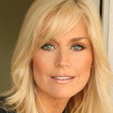 Catherine Hickland als Self