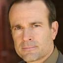 Bill Doyle als Glaser