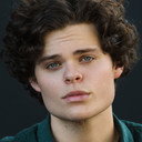 Andrew Nicolas Starr als Teenage Boy