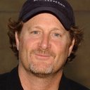 Stacy Peralta als Shuttle Pilot