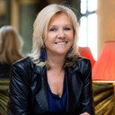 Anne Méaux als Self - Guest