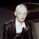 Brooks Ginnan als Charlie