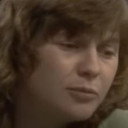 Lisa Crittenden als Helen