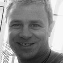 Jake Cross als Pants on Fire Person