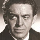 Eddie Byrne als Policeman in final scene