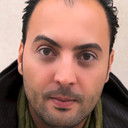 Chiqui Maya als Padre Grabiel