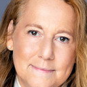 Julie Nalibov als 60 Year Old Woman