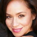 Rachel Cerda als Birthday Party Mom