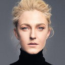 Maya Dagan als Base Commander