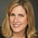 Elaine A. Clark als Salon Manager